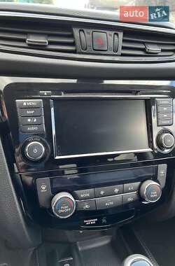 Внедорожник / Кроссовер Nissan Rogue 2020 в 