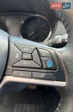 Внедорожник / Кроссовер Nissan Rogue 2020 в 