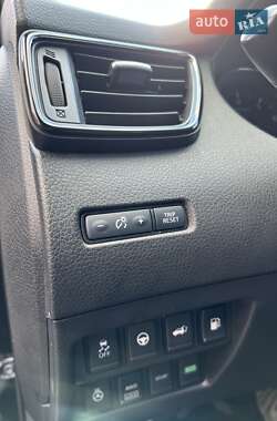 Внедорожник / Кроссовер Nissan Rogue 2020 в 