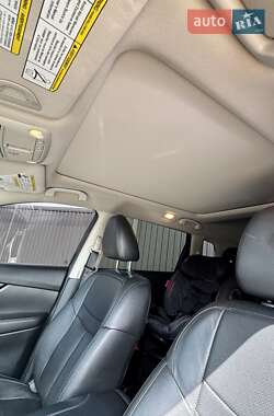 Позашляховик / Кросовер Nissan Rogue 2019 в 