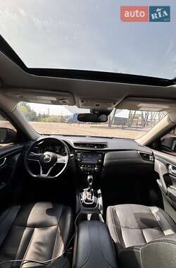 Позашляховик / Кросовер Nissan Rogue 2019 в 