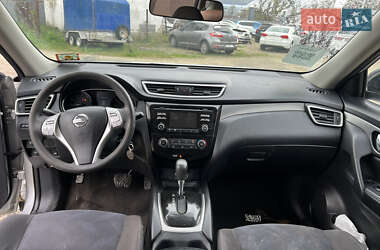 Внедорожник / Кроссовер Nissan Rogue 2015 в 