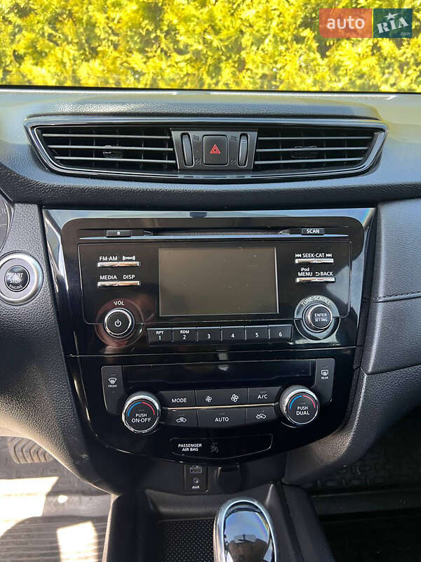 Позашляховик / Кросовер Nissan Rogue 2016 в Вінниці