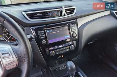 Внедорожник / Кроссовер Nissan Rogue 2014 в 
