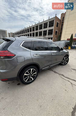 Внедорожник / Кроссовер Nissan Rogue 2017 в 