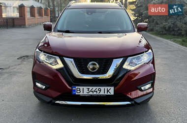 Внедорожник / Кроссовер Nissan Rogue 2017 в 