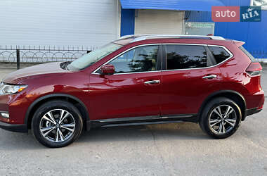 Внедорожник / Кроссовер Nissan Rogue 2017 в 