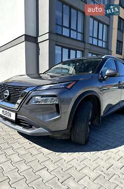 Внедорожник / Кроссовер Nissan Rogue 2022 в 