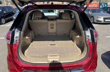 Внедорожник / Кроссовер Nissan Rogue 2015 в 