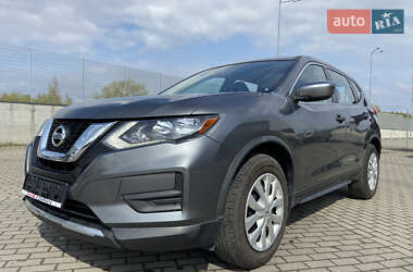 Позашляховик / Кросовер Nissan Rogue 2016 в 