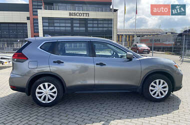 Позашляховик / Кросовер Nissan Rogue 2016 в 