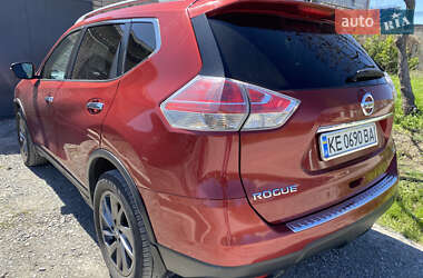 Позашляховик / Кросовер Nissan Rogue 2015 в 