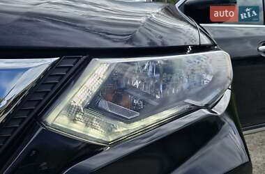 Позашляховик / Кросовер Nissan Rogue 2018 в 