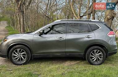 Внедорожник / Кроссовер Nissan Rogue 2015 в 