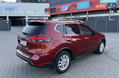 Внедорожник / Кроссовер Nissan Rogue 2018 в 