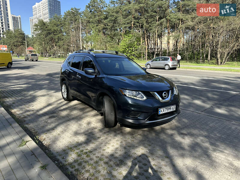 Внедорожник / Кроссовер Nissan Rogue 2016 в Киеве