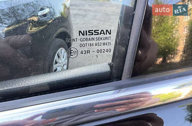Позашляховик / Кросовер Nissan Rogue 2015 в 