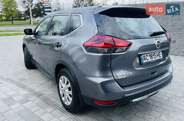 Позашляховик / Кросовер Nissan Rogue 2018 в 