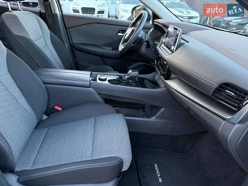 Внедорожник / Кроссовер Nissan Rogue 2021 в Харькове