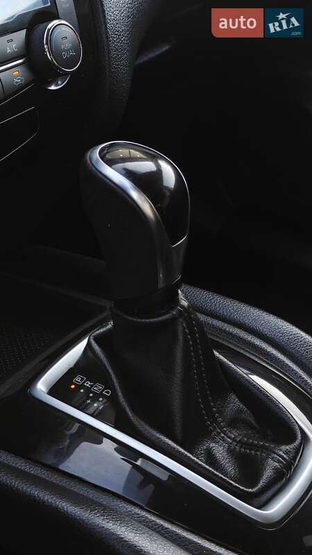 Внедорожник / Кроссовер Nissan Rogue 2019 в Одессе