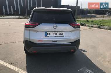 Позашляховик / Кросовер Nissan Rogue 2022 в 