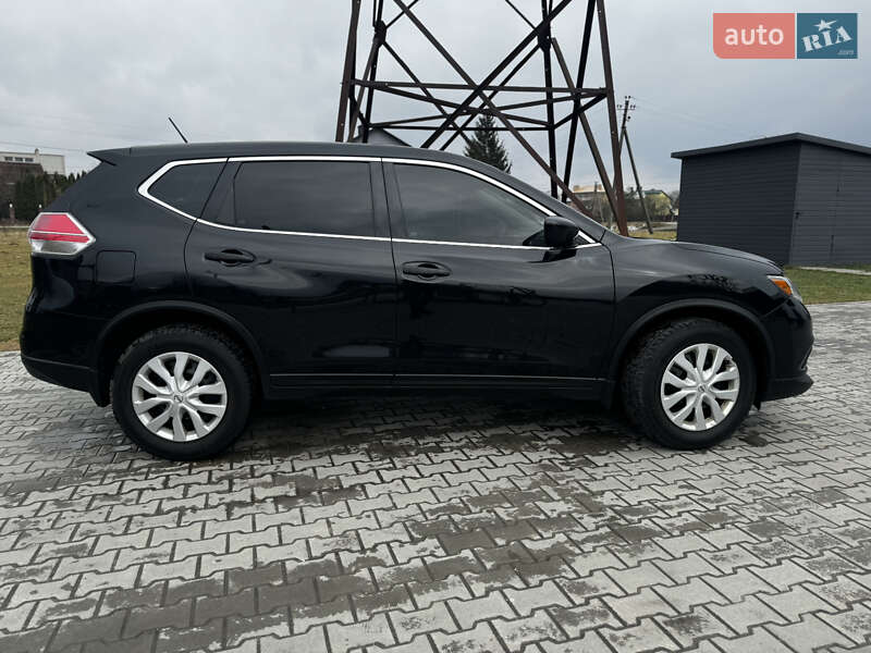 Внедорожник / Кроссовер Nissan Rogue 2016 в Львове