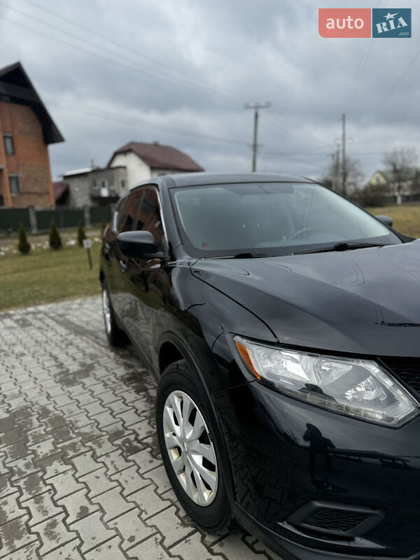 Внедорожник / Кроссовер Nissan Rogue 2016 в Львове