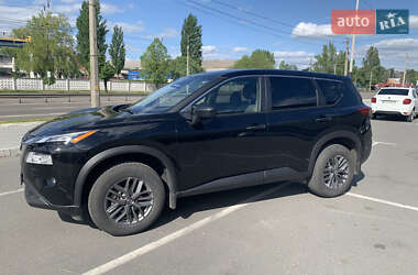 Позашляховик / Кросовер Nissan Rogue 2021 в 