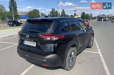 Позашляховик / Кросовер Nissan Rogue 2021 в 