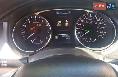 Внедорожник / Кроссовер Nissan Rogue 2014 в 