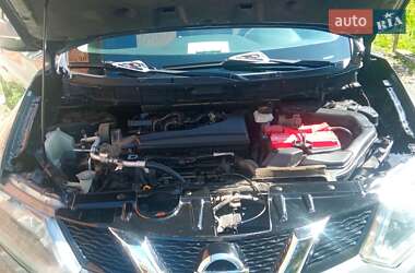 Внедорожник / Кроссовер Nissan Rogue 2014 в Борщеве