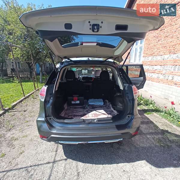 Внедорожник / Кроссовер Nissan Rogue 2014 в Борщеве