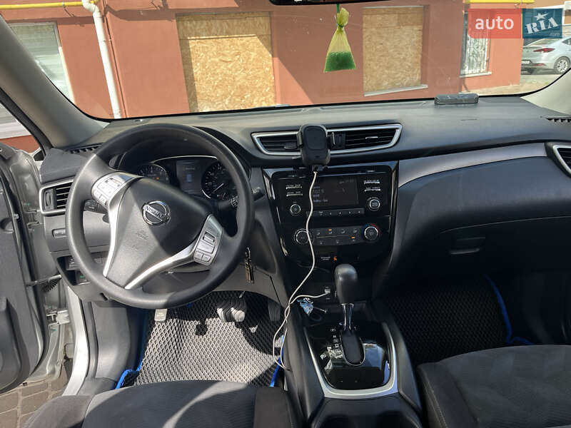 Внедорожник / Кроссовер Nissan Rogue 2015 в Киеве