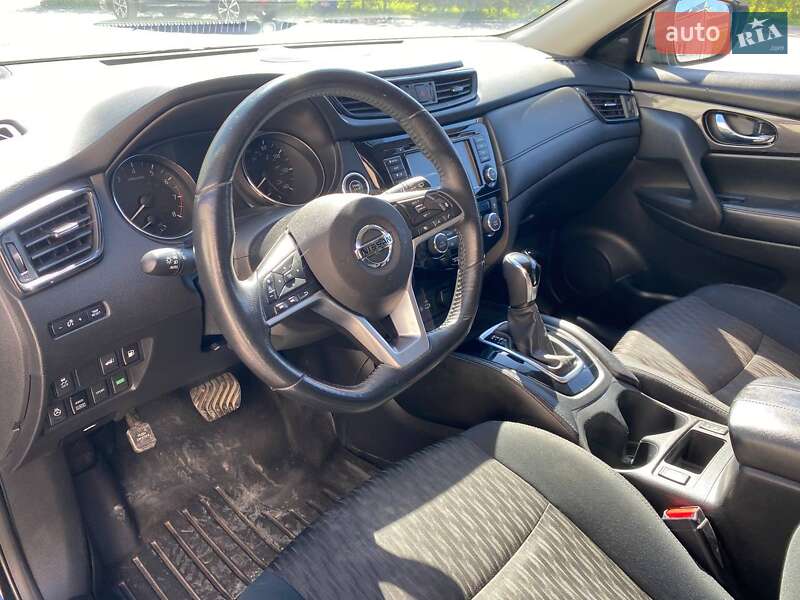 Позашляховик / Кросовер Nissan Rogue 2018 в Борщеві