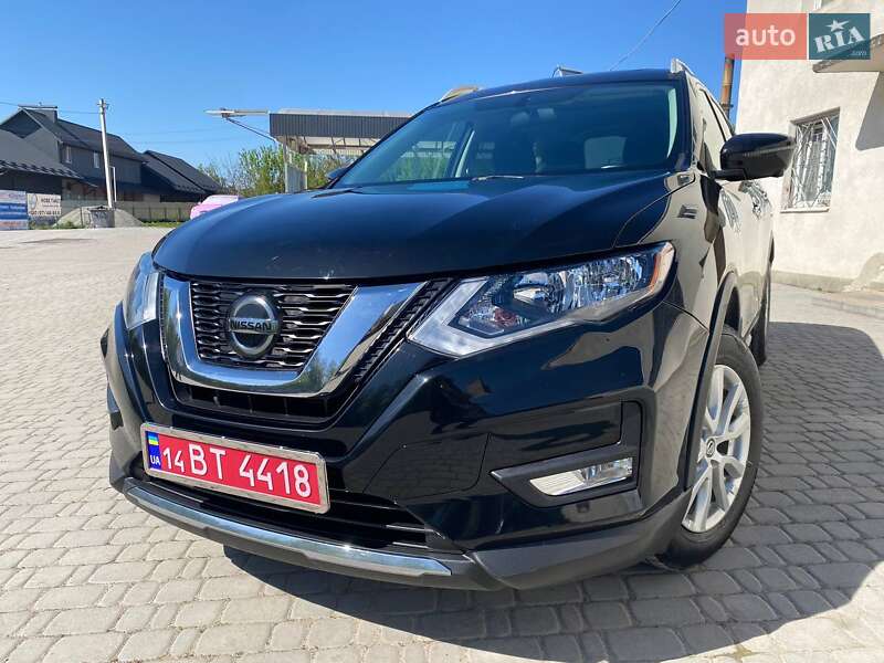 Позашляховик / Кросовер Nissan Rogue 2018 в Борщеві