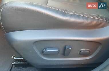 Внедорожник / Кроссовер Nissan Rogue 2017 в 