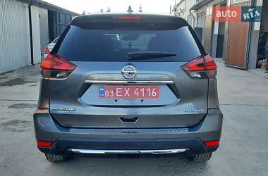 Внедорожник / Кроссовер Nissan Rogue 2017 в 