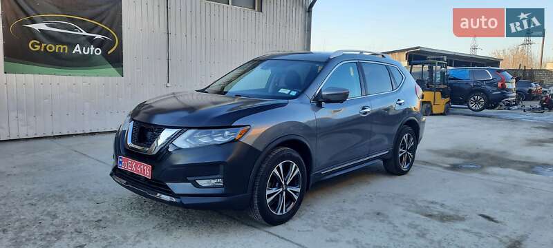 Внедорожник / Кроссовер Nissan Rogue 2017 в 