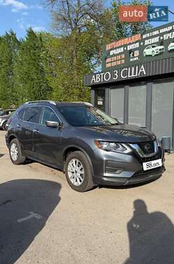 Внедорожник / Кроссовер Nissan Rogue 2018 в Полтаве