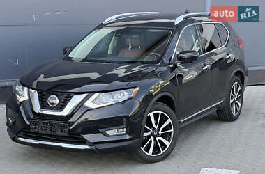 Позашляховик / Кросовер Nissan Rogue 2018 в 