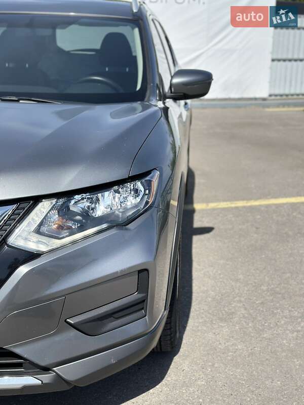 Позашляховик / Кросовер Nissan Rogue 2018 в Полтаві