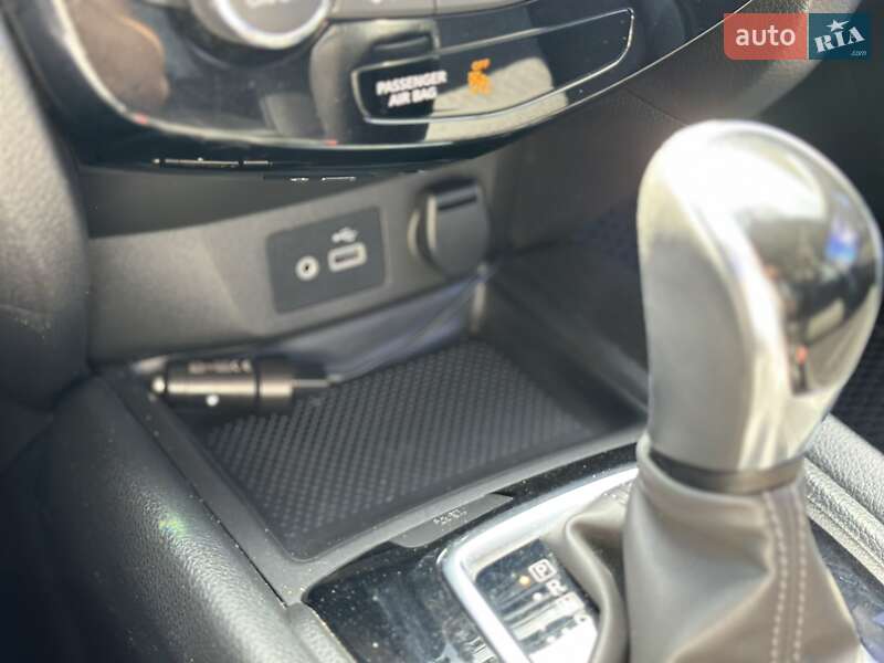 Позашляховик / Кросовер Nissan Rogue 2018 в Полтаві