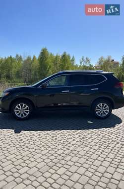 Позашляховик / Кросовер Nissan Rogue 2017 в 