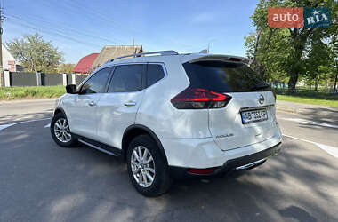 Внедорожник / Кроссовер Nissan Rogue 2018 в 