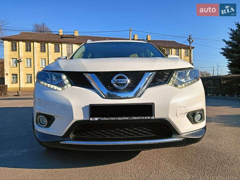 Позашляховик / Кросовер Nissan Rogue 2015 в Кам'янському