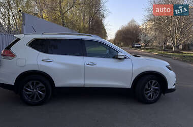 Внедорожник / Кроссовер Nissan Rogue 2015 в 