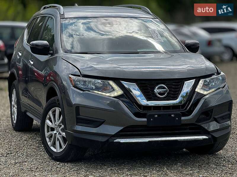 Позашляховик / Кросовер Nissan Rogue 2019 в 