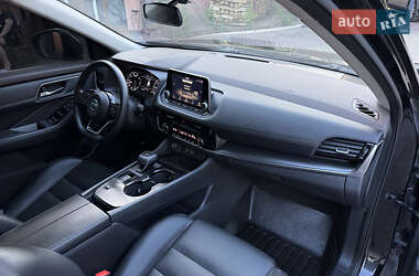 Позашляховик / Кросовер Nissan Rogue 2020 в 