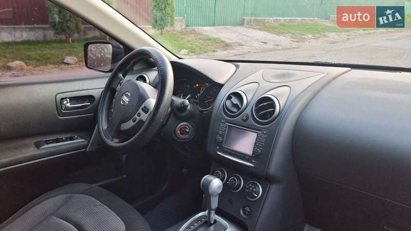 Внедорожник / Кроссовер Nissan Rogue 2013 в Черкассах