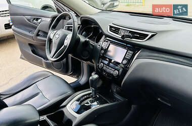 Внедорожник / Кроссовер Nissan Rogue 2015 в 